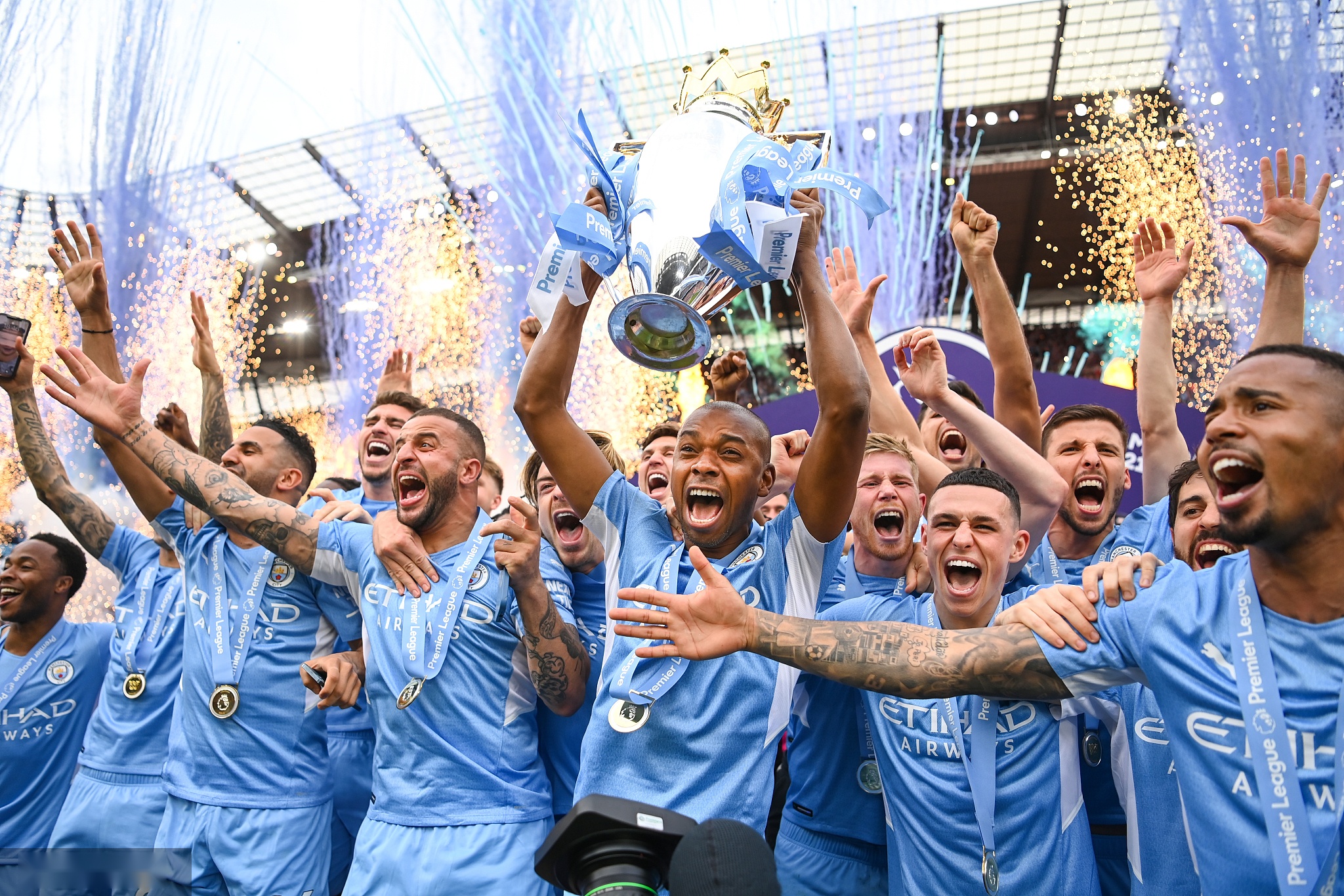 负着推动球 负着推动球